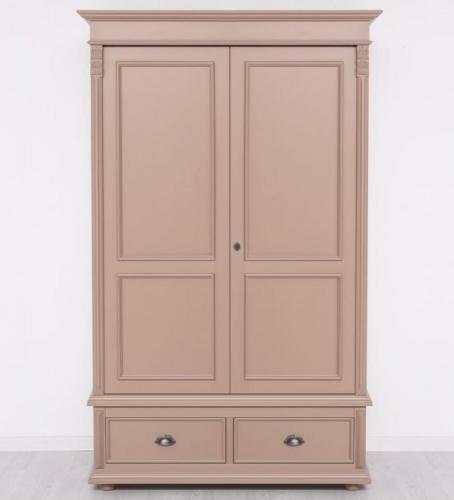 Preview: Landhaus Kleiderschrank Dielenschrank Massivholz Flur Garderobenschrank Murnau Nostalgie beige lackiert Landhausstil geschnitzt Shabby Chic Look