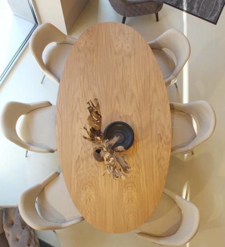 Preview: Ovaler Esstisch gepolstert Samt Wald grün Chesterfield Design Esszimmertisch Tisch Küchentisch 220x115 cm Serie Oslo Trapez Körper Form Forrest